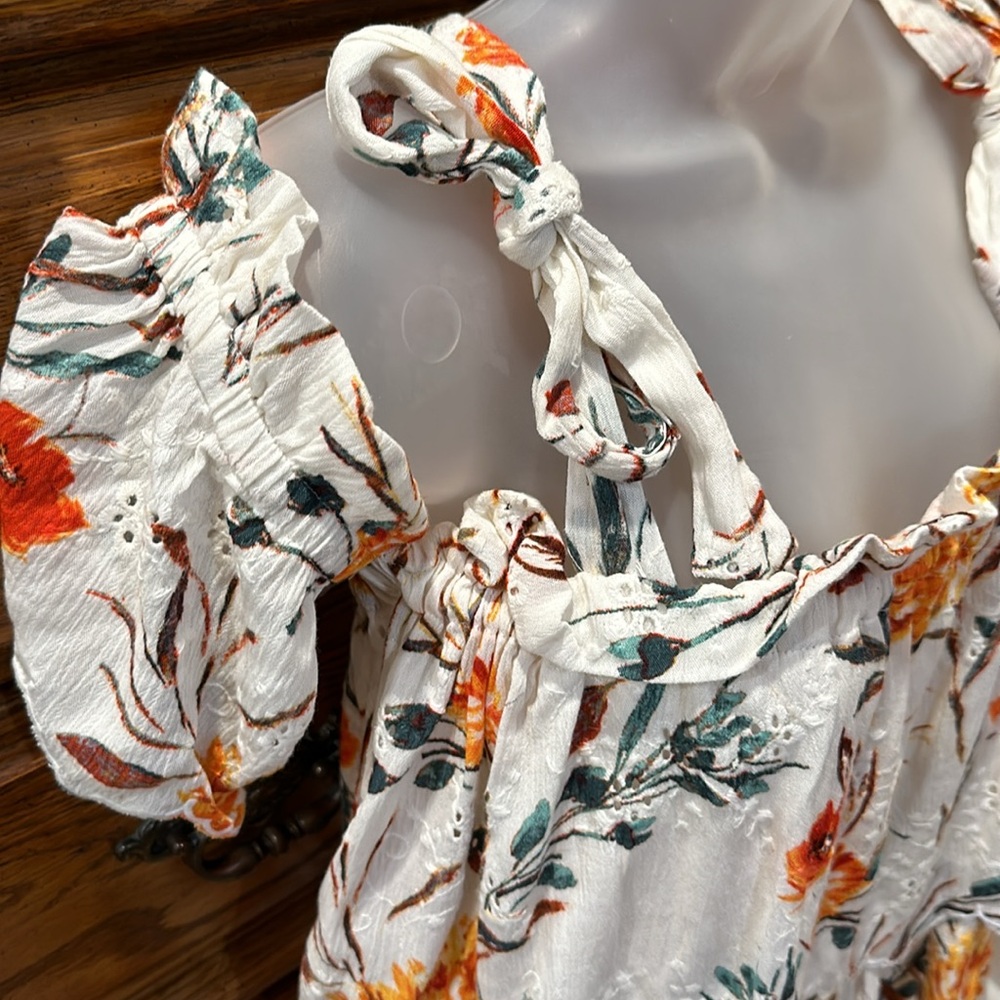 Flowered blouse cold shoulder - Picture 2 of 7